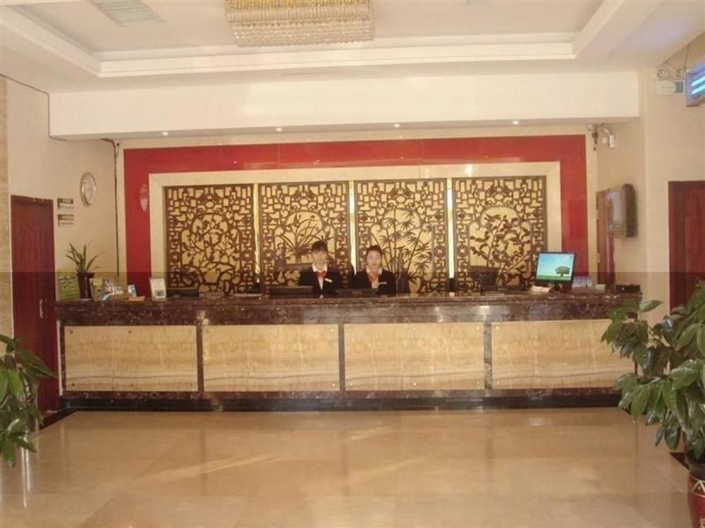 Greentree Inn- Linyi Bus Station Branch מראה חיצוני תמונה