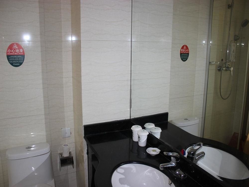Greentree Inn- Linyi Bus Station Branch מראה חיצוני תמונה