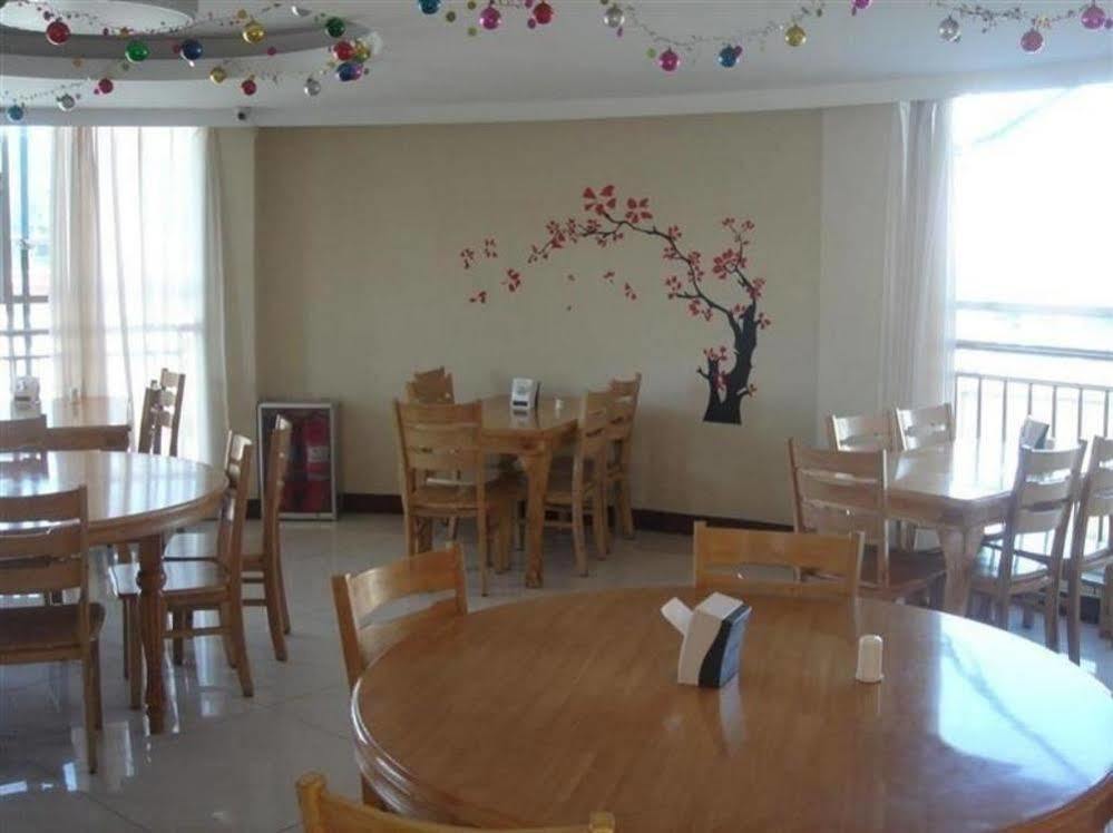 Greentree Inn- Linyi Bus Station Branch מראה חיצוני תמונה
